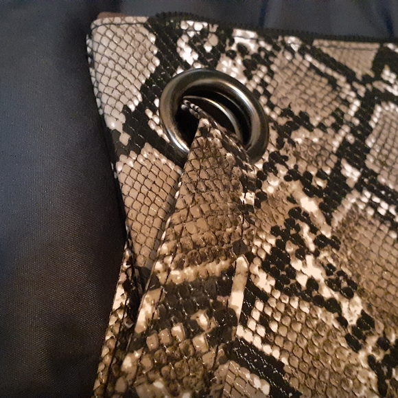 Snakeskin Clutch Purse - Picture 4 of 6